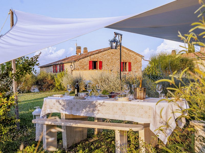 Open-air dining in the estate gardens.