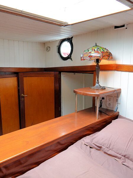 Portholes and skylights keep Notre Bateau-Mouche full of natural light.