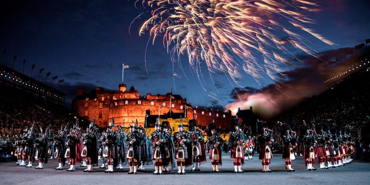 Pipe Band performing at the annual Edinburgh Military Tattoo at the Castle. Andrew Pickett Photo © VisitBritain.