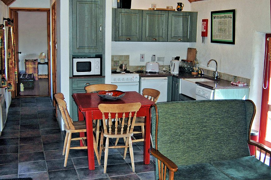 Terryglass, Co. Tipperary: North Riding Cottages — Ashwood Cottage interior. Photo copyright Home At First