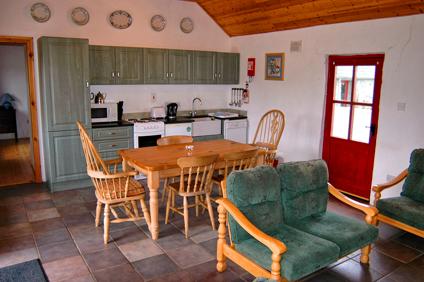 Terryglass, Co. Tipperary: North Riding Cottages — White Cottage interior. Photo copyright Home At First.