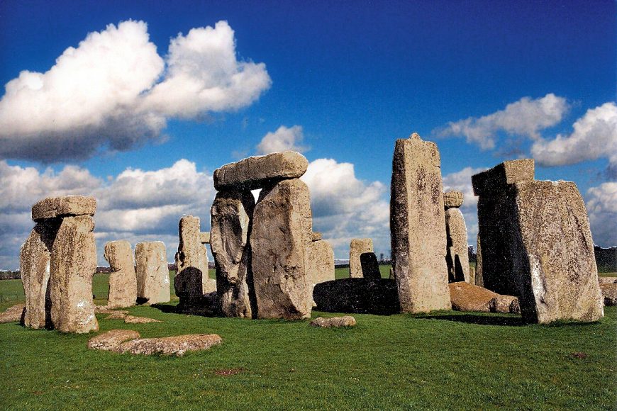 Wiltshire: Stonehenge. Photo copyright Home At First.