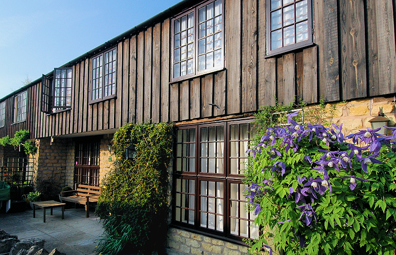 Chipping Campden: The Mews Flat exterior. Photo copyright Home At First.