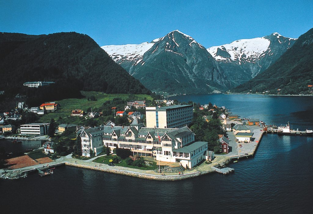 Sogne Fjord: Village with fjord-side hotel and ferry landing. Photo © www.fjordnorway.com.