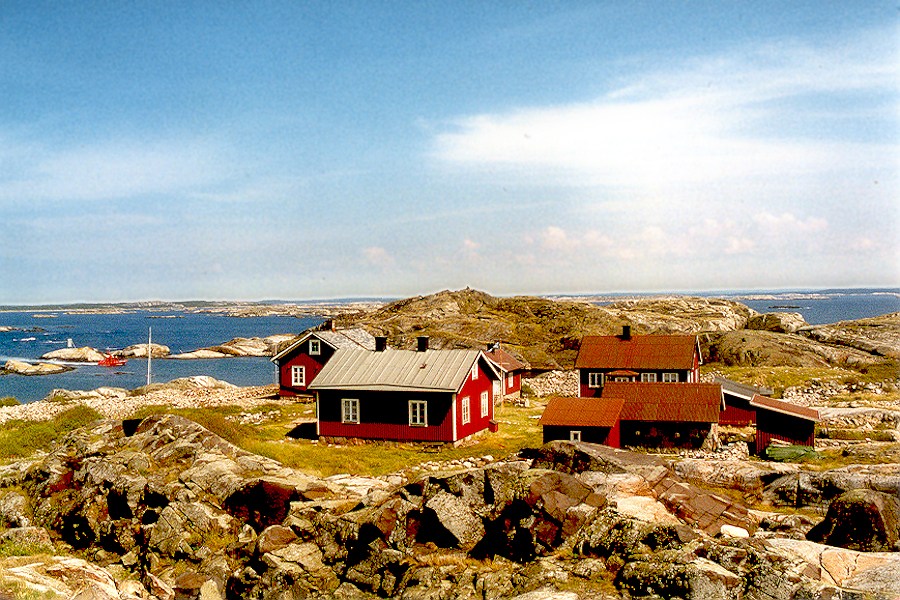 Bohuslän: Red huts on Ursholmen outer island. Photo © Home At First.