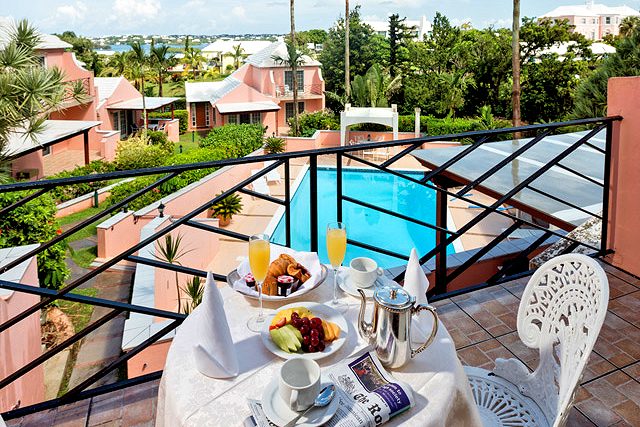 Paget Parish Inn: Balcony Breakfast with a View of Hamilton Harbour. Photo courtesy Paget Parish Inn - used with permission.