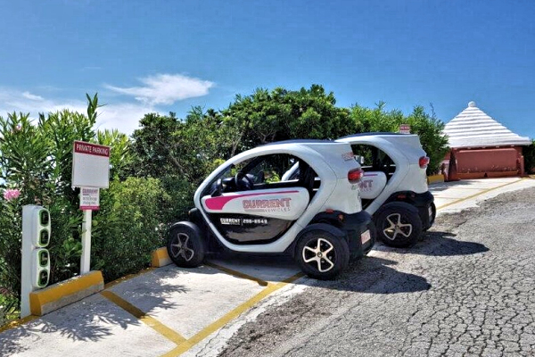 South Beach Cottages: private parking for mini e-vehicles. Photo © Steve Martin; used with permission.