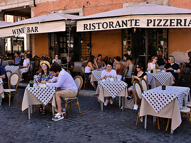 Rome: Café Society - 1007212573 - 900x600 72dpi - Photo © Home At First.