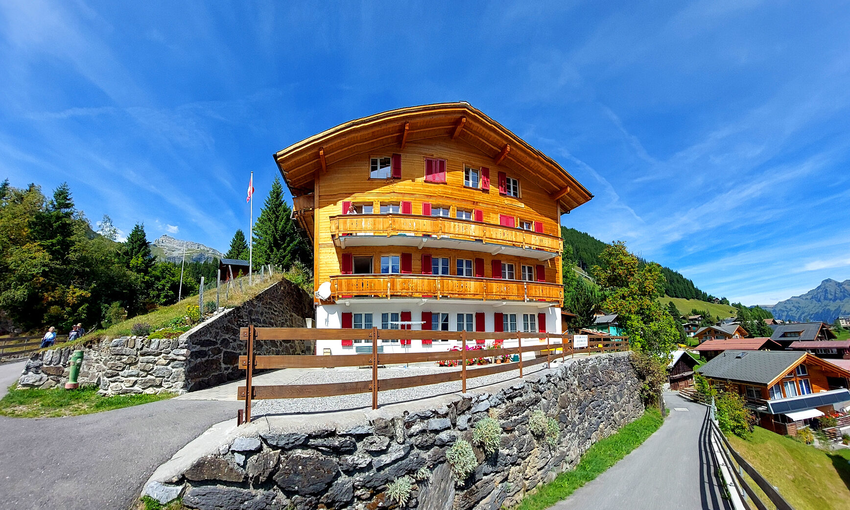 Chalet Jungfrau: exterior showing walkways. Photo © Home At First.