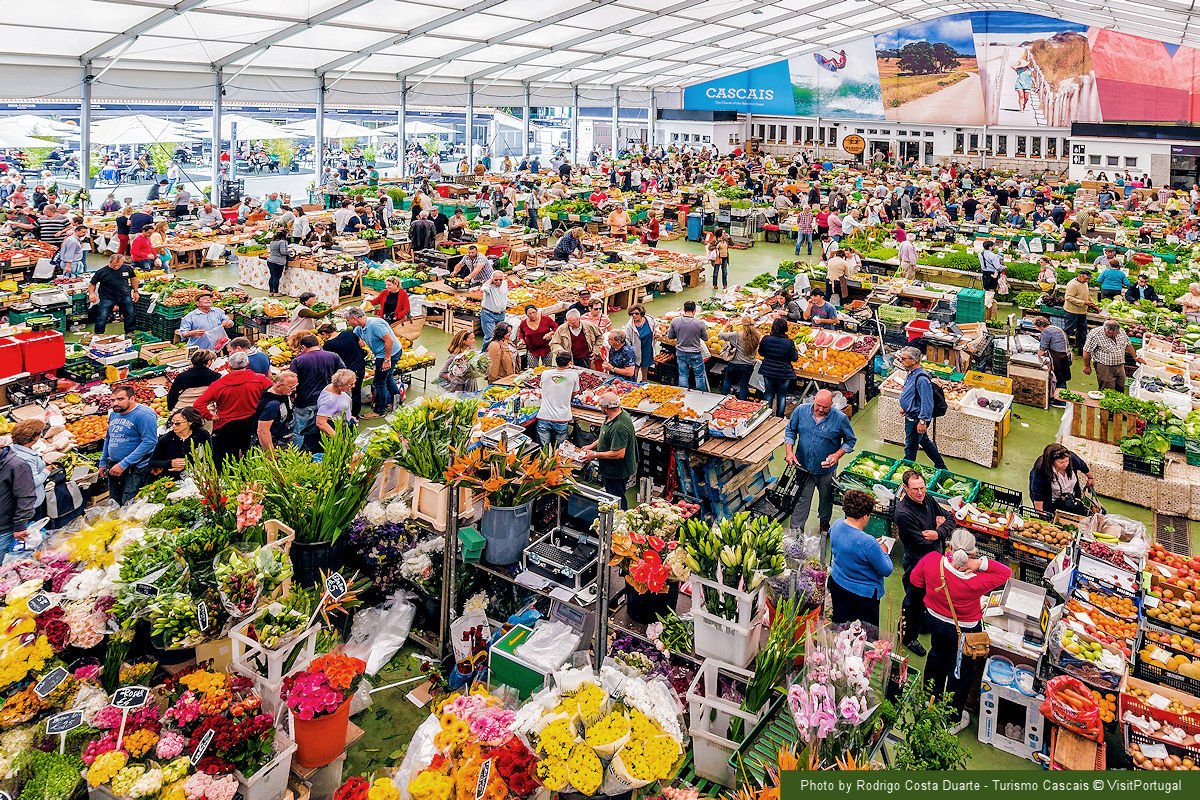 Lisbon Region: Cascais Wednesday-Saturday Market. Photo Rodrigo Costa Duarte - Turismo Cascais © VisitPortugal.