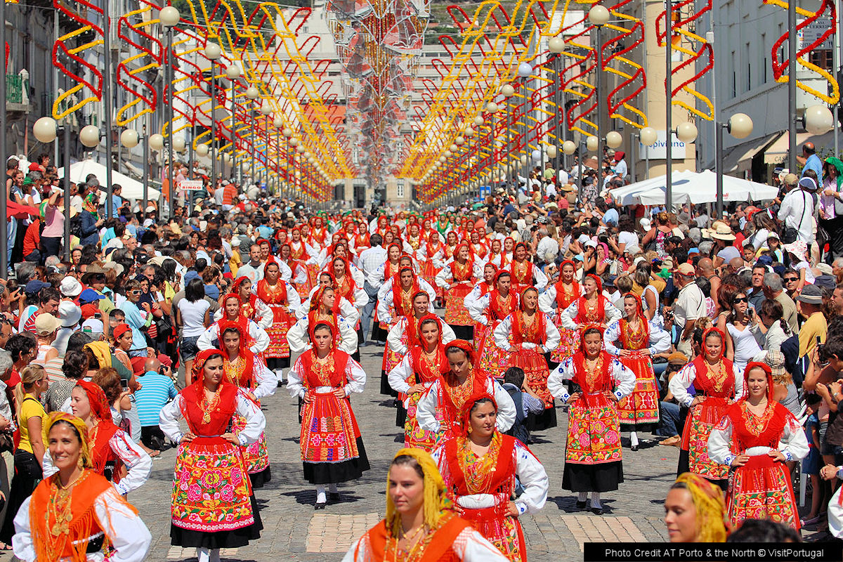 Porto & the North: Colorful Minho regional festival. Credit AT Porto & the North © VisitPortugal.