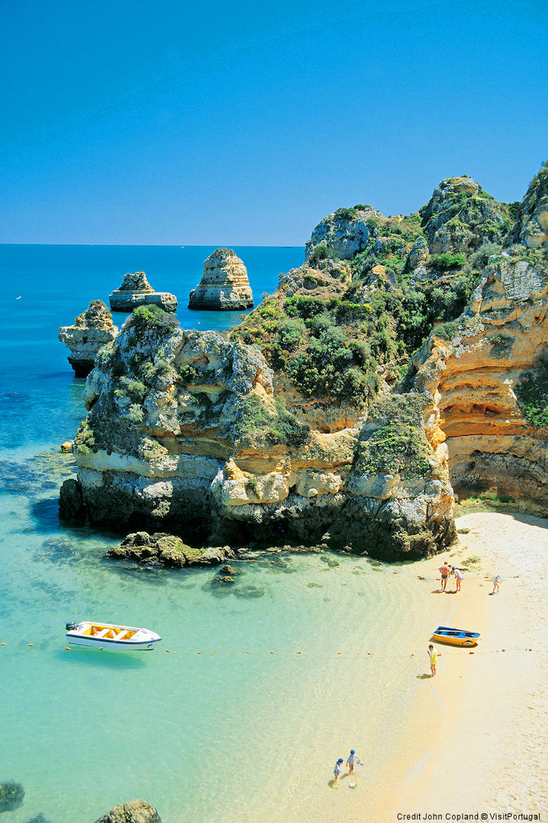 Algarve Region: Praia do Camilo cove - Lagos. Credit John Copland © VisitPortugal.