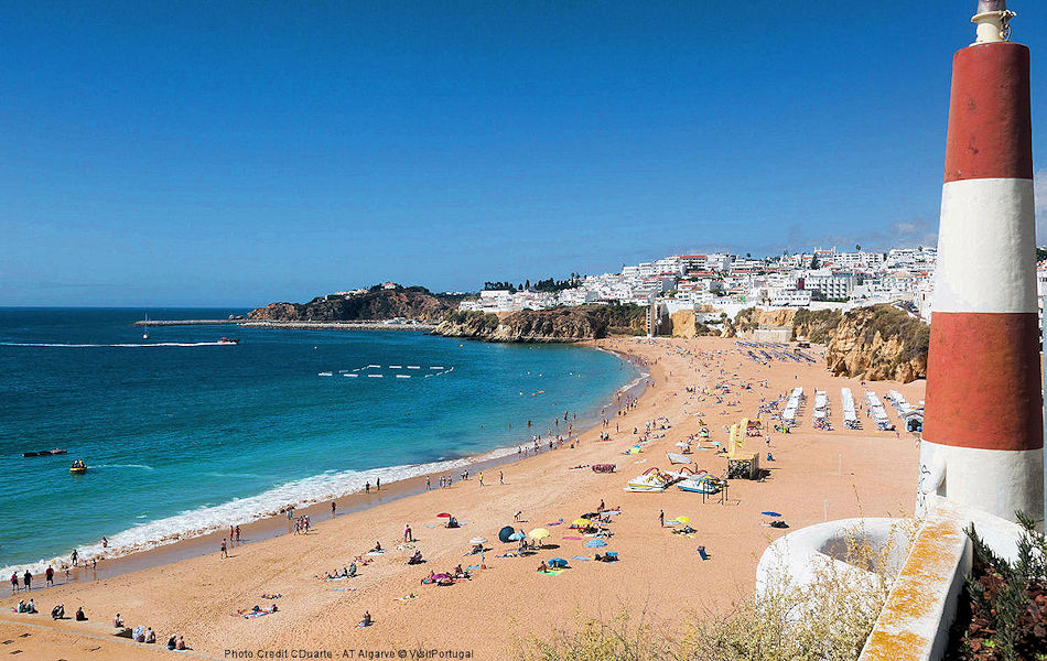 Albufeira town & beach. Photo C Duarte, AT Algarve © VisitPortugal.